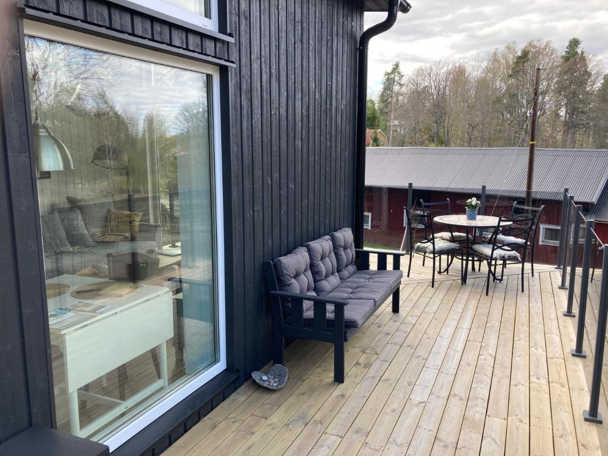 Cabin In The Woods, Close To Lake Maelaren Eskilstuna Extérieur photo