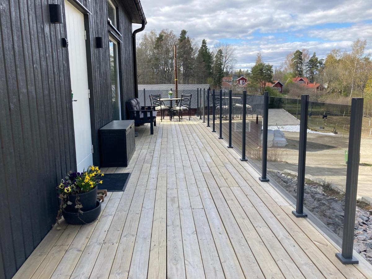 Cabin In The Woods, Close To Lake Maelaren Eskilstuna Extérieur photo